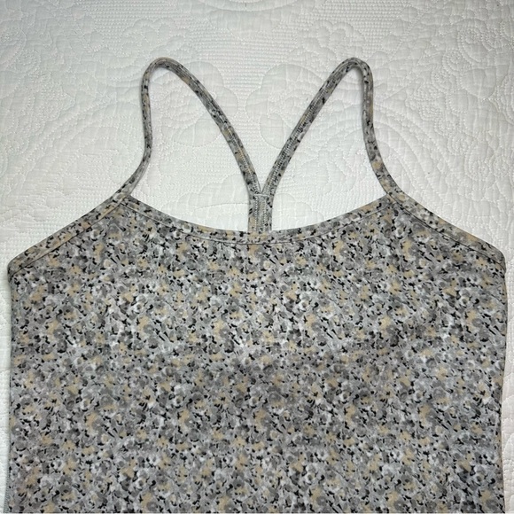 Lululemon Power Y Tank Top. Color: Petite Fleur Silver Spoon. Size: 6. - Picture 5 of 9
